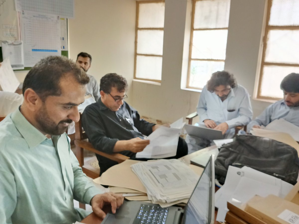 BeyondTheScalpl's tweet image. #DataQualityAssessment of #EPI of District Jaffarabad by @WHOPakistan &amp;amp; @EpiBalochistan at #HealthFacilities &amp;amp; DHO office. 
#DataAnalytics #digitalization #transparency #VaccinesWork 
@EocBalochistan @EPIPakistan @gatesfoundation @gavi @ICRCPak_HoD @HealthDepartme5