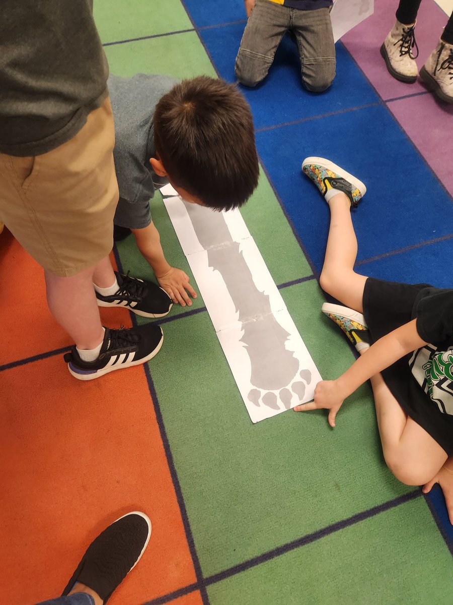 MrsGuillen2's tweet photo. Measuring with standard yardsticks is ok, but yard-size monster arms are much more fun! 🤪📏 @NISDElemMath @NISDBurke https://t.co/ieMTnpvtSr