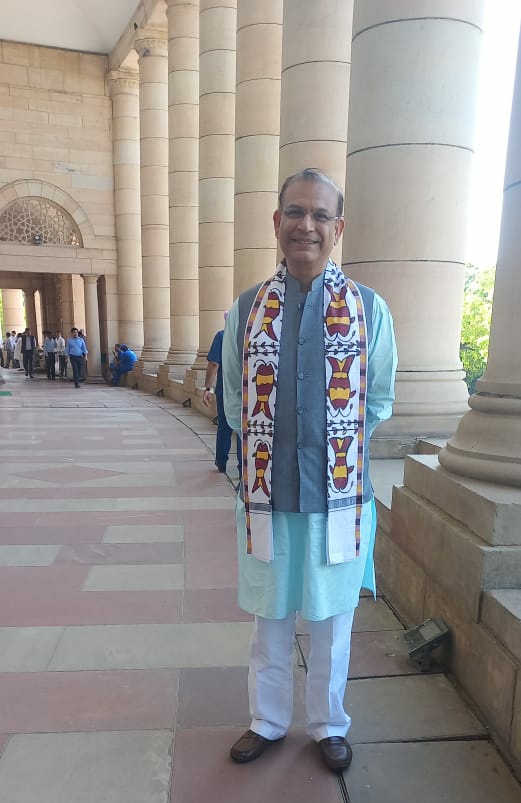 jayantsinha's tweet photo. संसद में इस समय बजट सत्र का दूसरा चरण चल रहा है।

मा. प्रधानमंत्री @narendramodi जी के नेतृत्व में हज़ारीबाग लोकसभा का नेतृत्व करते हुए राष्ट्र व क्षेत्र से जुड़े मुद्दे उठा रहा हूँ।

आप सभी क्षेत्रवासियों का सहयोग व समर्थन ऐसे ही मिलता रहे, यही कामना है। https://t.co/jLtrC2jcTs