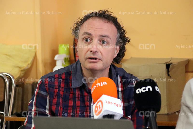ACNcatcentral's tweet photo. Les associacions de veïns de #Vic impulsen #Vicoop, una comunitat energètica oberta a tota la ciutat.

Els esforços ara se centren en trobar teulades per ubicar plaques solars amb espai per generar 100 KW.

https://t.co/Mkoaqk0iq5 https://t.co/94pdrpvKHZ