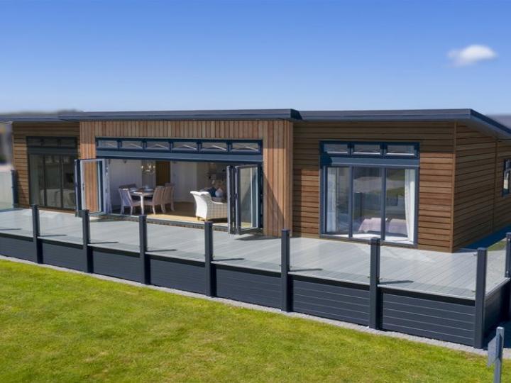 BowyerEstates's tweet photo. 3 Bed Park Home, 1; £349,950 Leasehold, Plot 5, Lakeshore Drive - New Home, Northwich, CW8 2JL, contact 0160676044 for info. https://t.co/yTuzzY7F3T