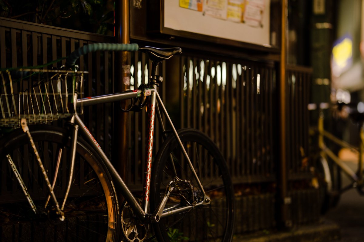 🗓2022/12/07
A stylish bicycle I found in Nakano.

#sony
#α7RV 
#sigma85mmart 

#tokyocameraclub #東京カメラ部 
#picoftheday #lifeisgood #photo_jp #photographer #photography #85mmf14dgdn #ファインダー越しの私の世界 #写真撮ってる人と繋がりたい #ロードバイク #totem