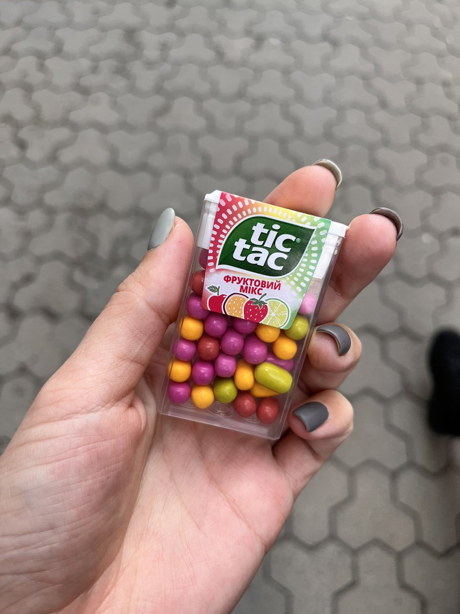 wildtaniaa's tweet image. Sometimes the simplest changes can brighten up your day. Today, I picked up some Tic Tac Fruit Mix on a whim and I'm so glad I did! The colorful little pieces are a fun and delicious way to add some flavor to my day. #TicTac #FruitMix #SimplePleasures #ColorfulFlavors