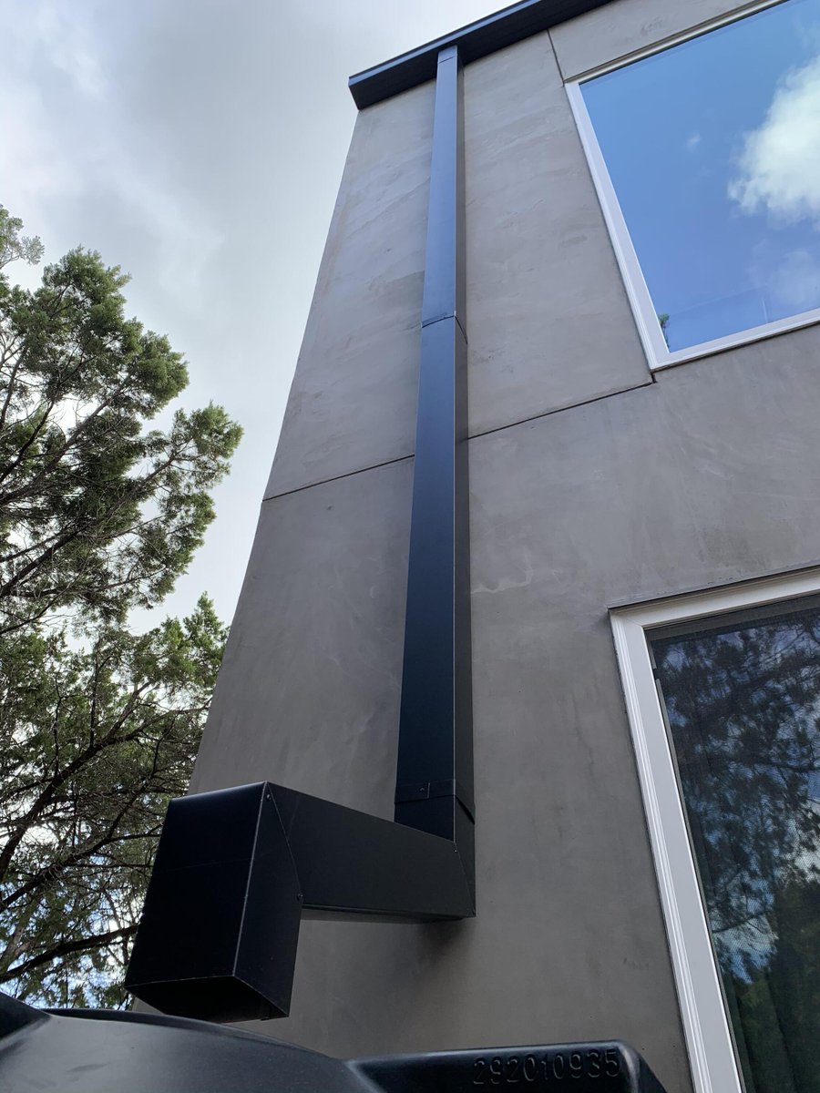 ATXGutterKing's tweet image. We can match gutters to any modern style home - like these seamless square gutters and downs spouts. 

Austin Gutter King is a locally owned and operated seamless rain gutter business that provides excellent customer service. 

Call☎️ (512) 270-2445
bit.ly/3uC3QV5