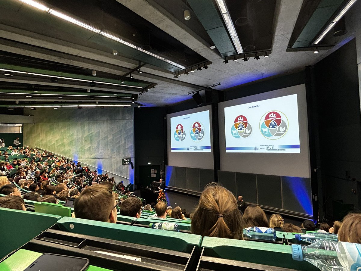 ProtzerLab's tweet photo. We‘re all at the #gfv2023 meeting.
Looking forward to all the intriguing talks and posters🤩
Come join us! https://t.co/SmUUUTDbds