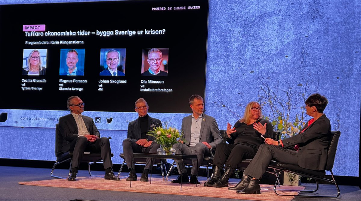 Vilka åtgärder efterfrågar branschen från regeringen? När skymtar ljuset i slutet av tunneln?

Erfaren panel resonerar på #constructionsummit i dag 

in.se/aktuellt/kalen… <a href="/OlaMnsson/">Ola Månsson</a> #byggpol