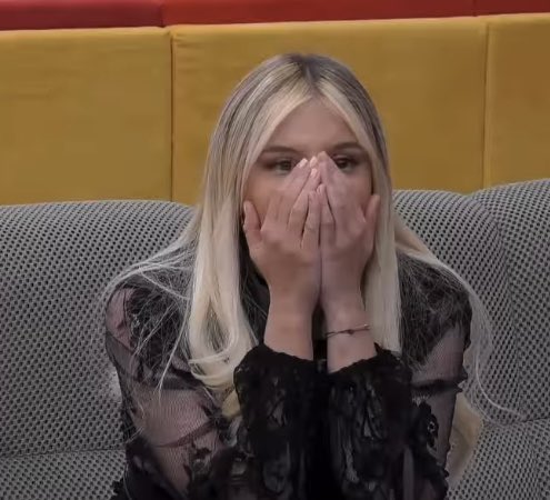 gfvip7___'s tweet photo. Spartani,vi vedo preoccupatissimi dopo questa,cosa c’è che non va?!🤨
#nikitainfinale #gfivip #nikiters #donnalisi https://t.co/Z1TDNIeNTp