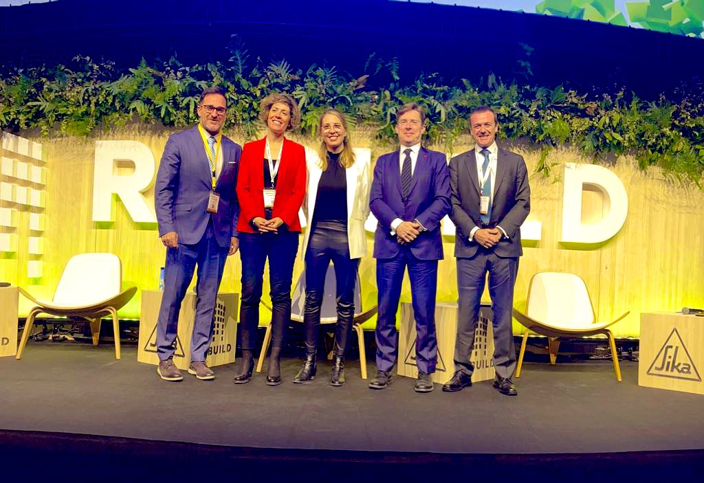 morenocasas's tweet photo. Hoy en @rebuildexpo @IFEMA hemos presentado la estrategia de #economiacircular de #MadridNuevoNorte con @CAparicioMaeztu @SikaSpain @SomosSacyr @tecnalia . Planta móvil de reutilizacion de #RCDs y nuevo #Decreto de áridos @viviendaCMadrid @medioambientecm https://t.co/06xHchbVYV