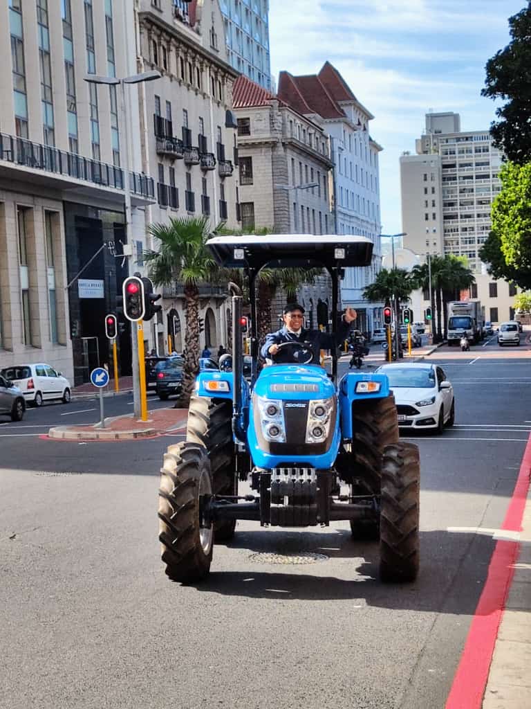 <a href="/Hortgro/">Hortgro</a>  had the privilege of exhibiting our delicious fruit at the Western Cape Agriculture Budget today. Thank you to the <a href="/WCGovAgri/">WC Dept of Agriculture</a> for the invitation and Happy Birthday to Minister <a href="/ivan2meyer/">Ivan Meyer</a>, looking good on your tractor!