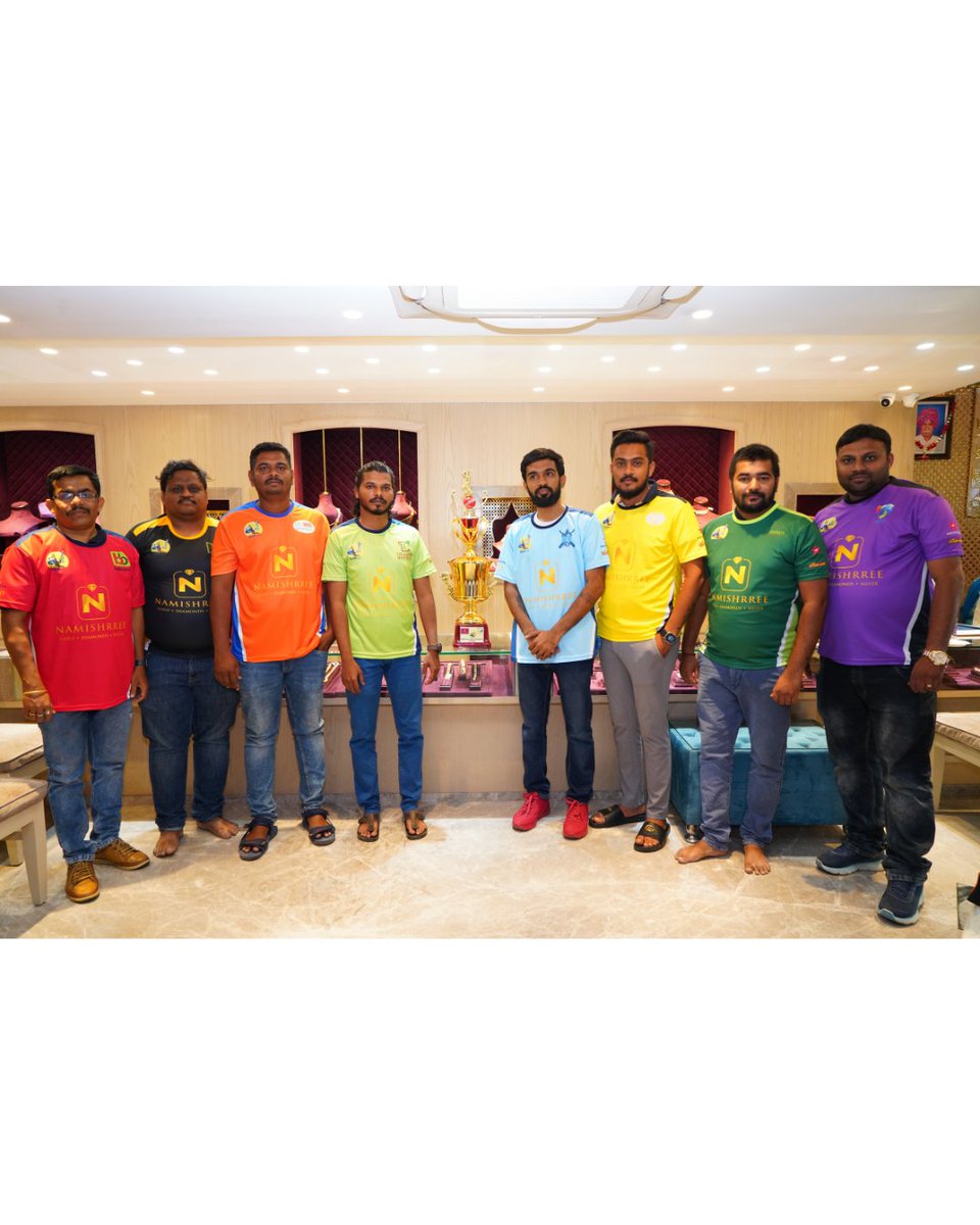 AgriTournament's tweet photo. Unveiling our colours and style! Our teams are all ready to stand out on the field with our latest jersey launch. Let's bring on the HAT 2023 season with pride and confidence!
#hat2023 #agrimarg #buzzyourmarket #cricheroes
#starrtupstory #agritournament #crciketlovers #hyderabad https://t.co/Au0hcFDFX0