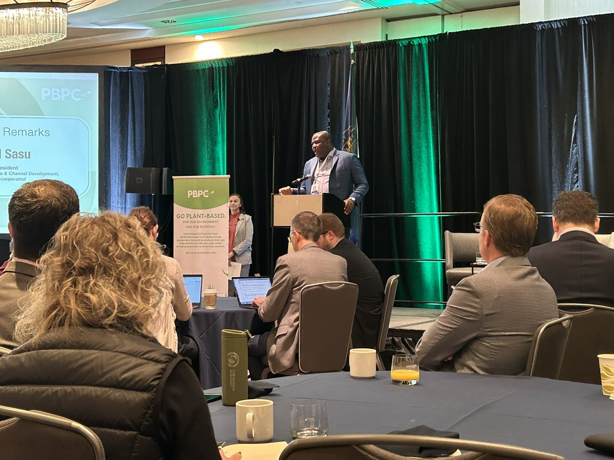 PlantBasedProds's tweet image. We are kicking off Day 2 of #PBPC2023Conference with welcome remarks from PBPC Executive Director @jsbowman4 &amp;amp; @Ingredion’s Daniel Sasu! Over the next 2 days, we’ll dive deep into the most pressing issues impacting the bioeconomy &amp;amp; the transition to circular solutions!