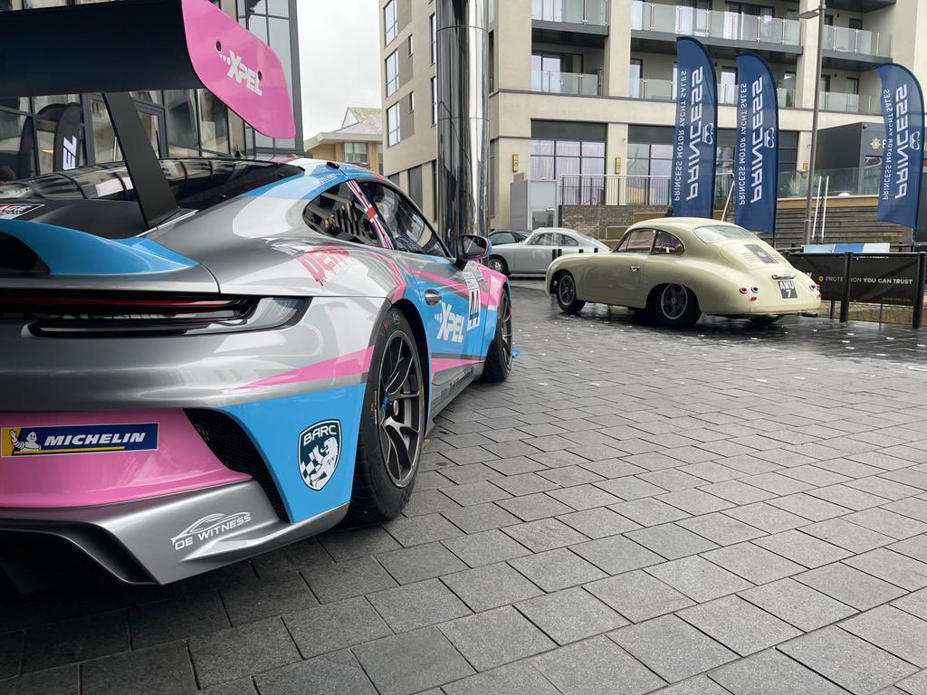 PrincessMYsales's tweet photo. We were delighted to attend the Stuttgart #Porsche Owners Club at Harbour Hotel Ocean Village on Sunday. This spectacular event welcomed 100 Porsches and racing driver #MaxBird. Guests also enjoyed seeing the Princess S62. Many thanks to Darren McCory for organising. https://t.co/ddIS35R1jH