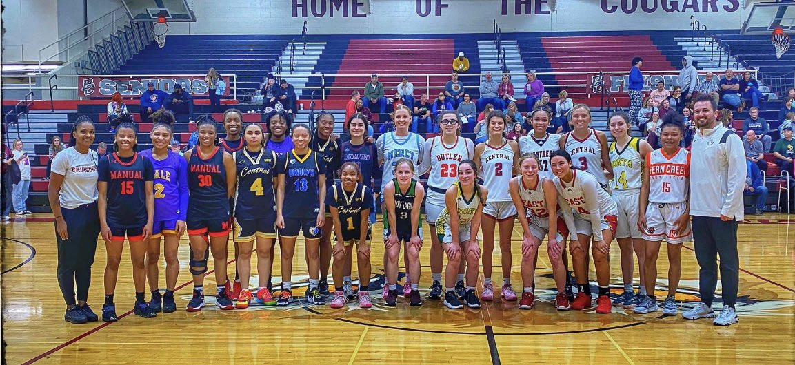 LadyChargersBE's tweet image. @lloganortega and @LillyRe77174297 represented our program last night in the 6th vs 7th all star game! We loved watching them on the court together one more time!! #whoyourollingwith #itsasisterhood #BEALLIN ❤️🏀