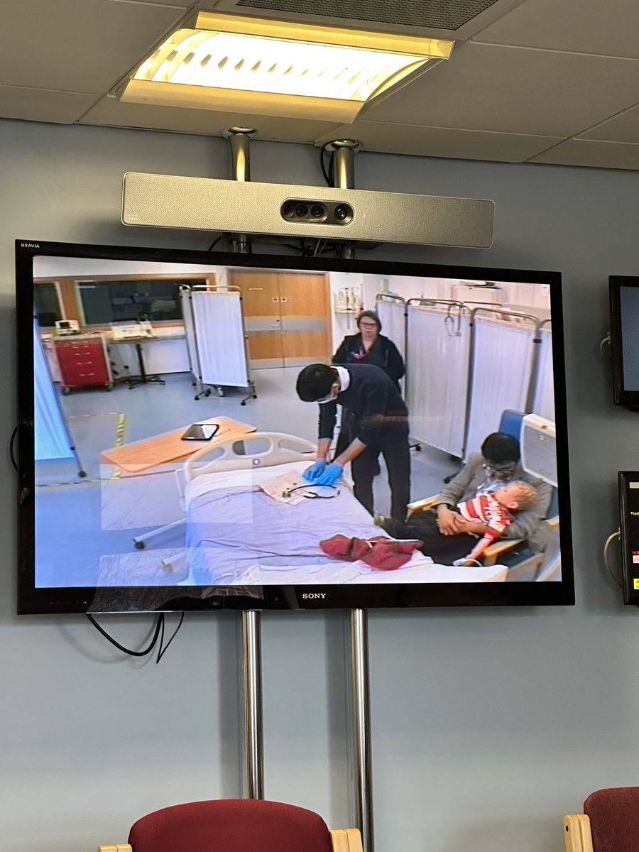 Great facilities and faculty running the East Midlands ENT Simulation Course! @ENT_UK @trentsimulation @KasbekarENT