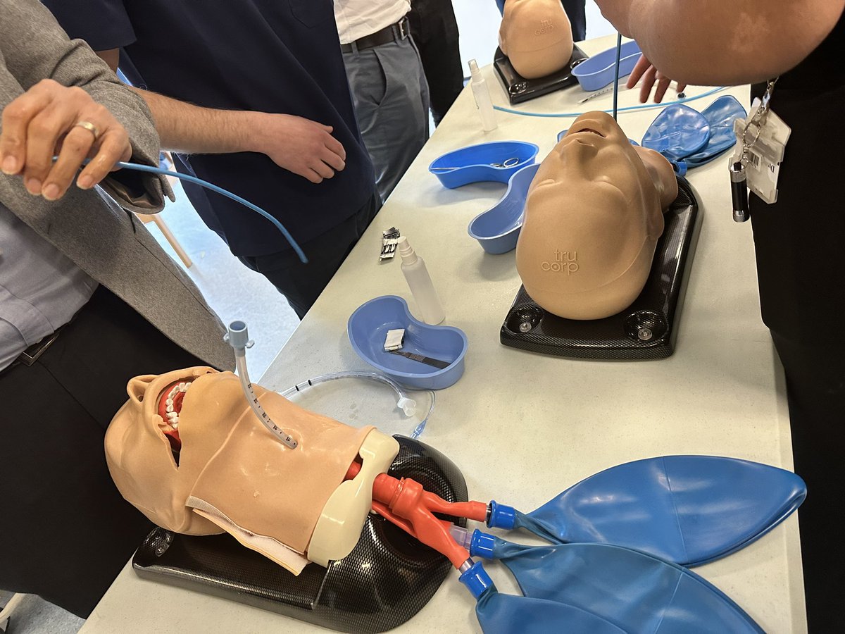 HWoodun's tweet photo. Great facilities and faculty running the East Midlands ENT Simulation Course! @ENT_UK @trentsimulation @KasbekarENT https://t.co/yCbg5opfNt