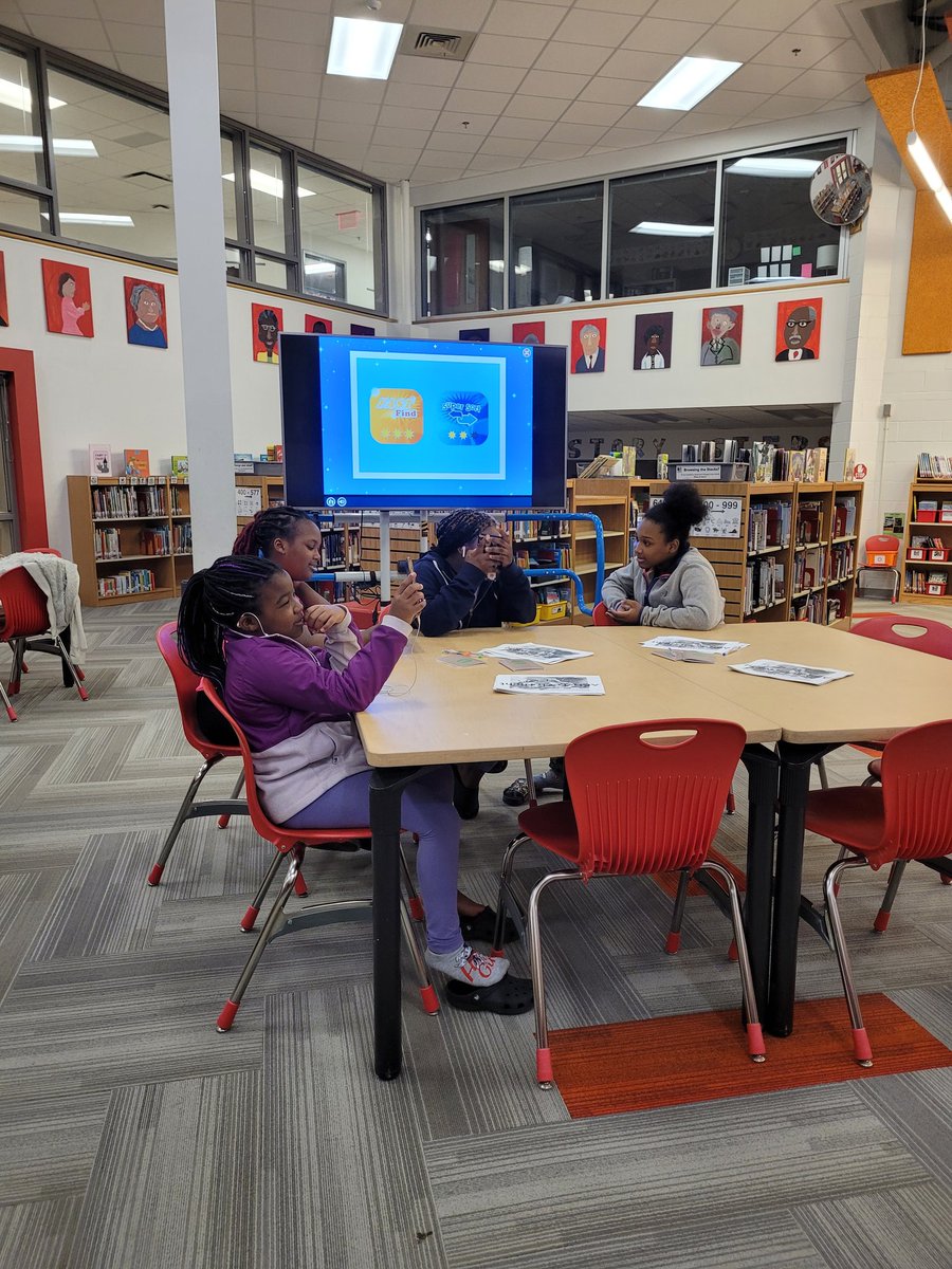 During ABD's Tech Night yesterday, we reviewed Ipad at Home Expectations, explored APS approved apps, and discussed Digital Citizenship. A brave 5th grader gave us a virtual tour of Lexia and Dreambox!