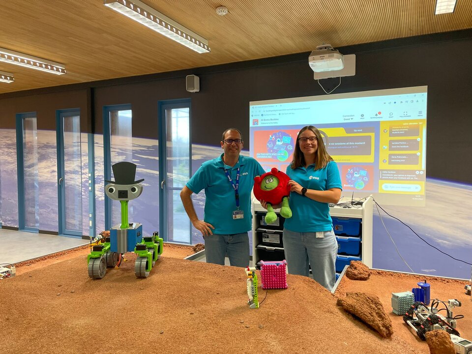 ESA Education (@esa__education) on Twitter photo Hello to all our teachers and educators, any plans for 11 and 12 July 2023? 🤗
Join the <a href="/esa/">European Space Agency</a> Teach with Space Online Conference 2023 and meet <a href="/astro_matthias/">Matthias Maurer</a> 👨🚀
Learn about life in space from someone that has experienced it first-hand and much more! 🛰🪐
esa.int/Education/Teac… Hello to all our teachers and educators, any plans for 11 and 12 July 2023? 🤗
Join the <a href="/esa/">European Space Agency</a> Teach with Space Online Conference 2023 and meet <a href="/astro_matthias/">Matthias Maurer</a> 👨🚀
Learn about life in space from someone that has experienced it first-hand and much more! 🛰🪐
esa.int/Education/Teac…
