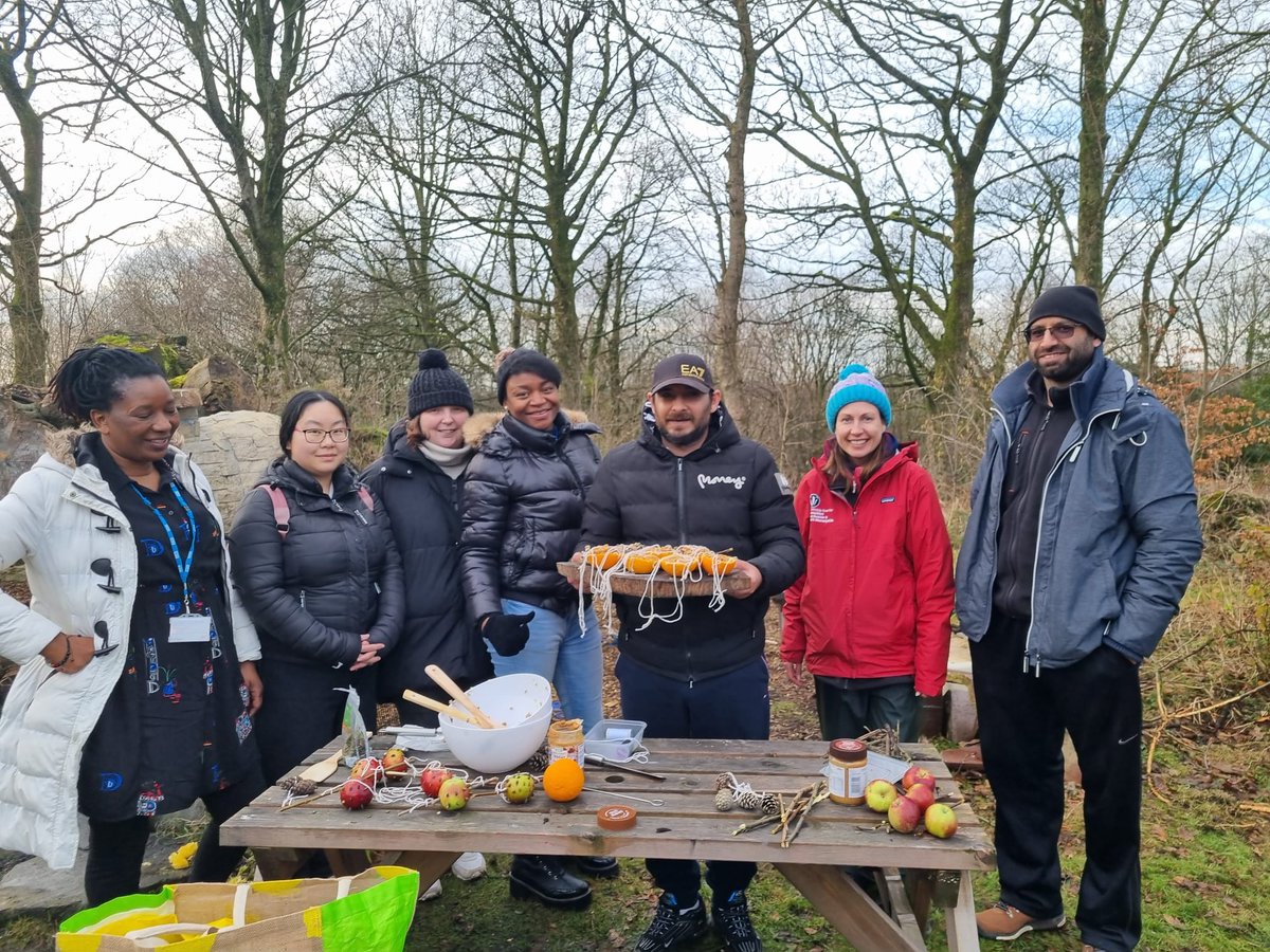 PennineCareNHS's tweet photo. Our Bury and Rochdale early intervention teams are working with @Lancswildlife to support people experiencing psychosis &amp; promote healthy living.

Together they run greenspace sessions with activities like birdbox building, cooking, nature photography &amp; wildflower planting. https://t.co/8Ar9P59IWg