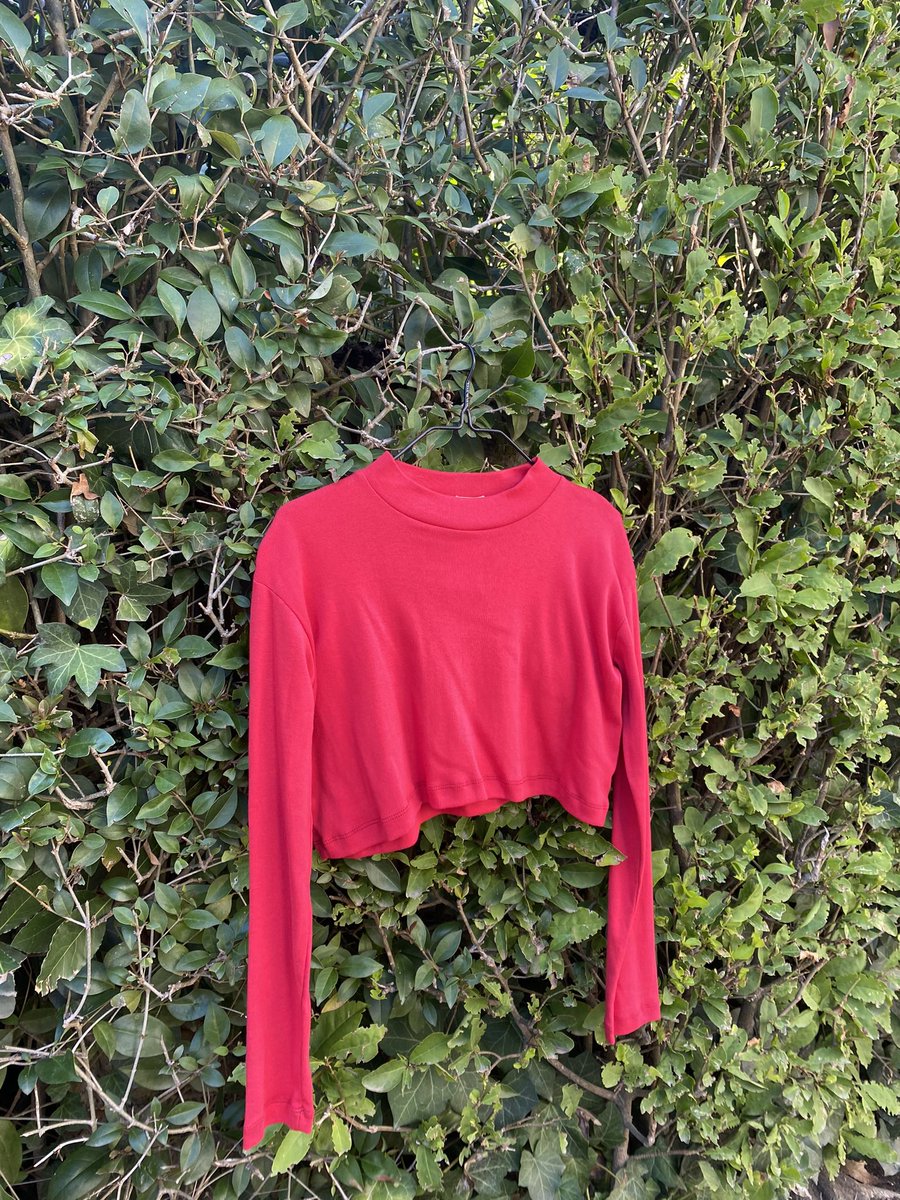 VickyEizmendi's tweet photo. En Clotilda estamos de SALE! Pueden encontrar un montón de prendas lindas a precios re accesibles 🫶🏼 y todo de buena calidad 🥹🥹 nos ayudan con un RT? @clotildauy en Instagram 🧡💜 https://t.co/Nw8Ao4kge5