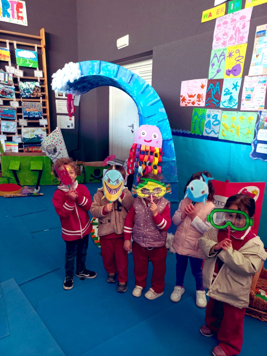 CEIPSOPPA's tweet photo. Segundo día💧XIV SEMANA CULTURAL @CEIPSOPPA #pozuelo bajo el lema “Water Matters, el agua importa” @EUErasmusPlus @sepiegob Presentaciones, experimentos, actividades al aire libre, charlas Ted, desayunos en familia, vamos más allá con códigos QR 💯 ilusión https://t.co/7gw1mrCEc8