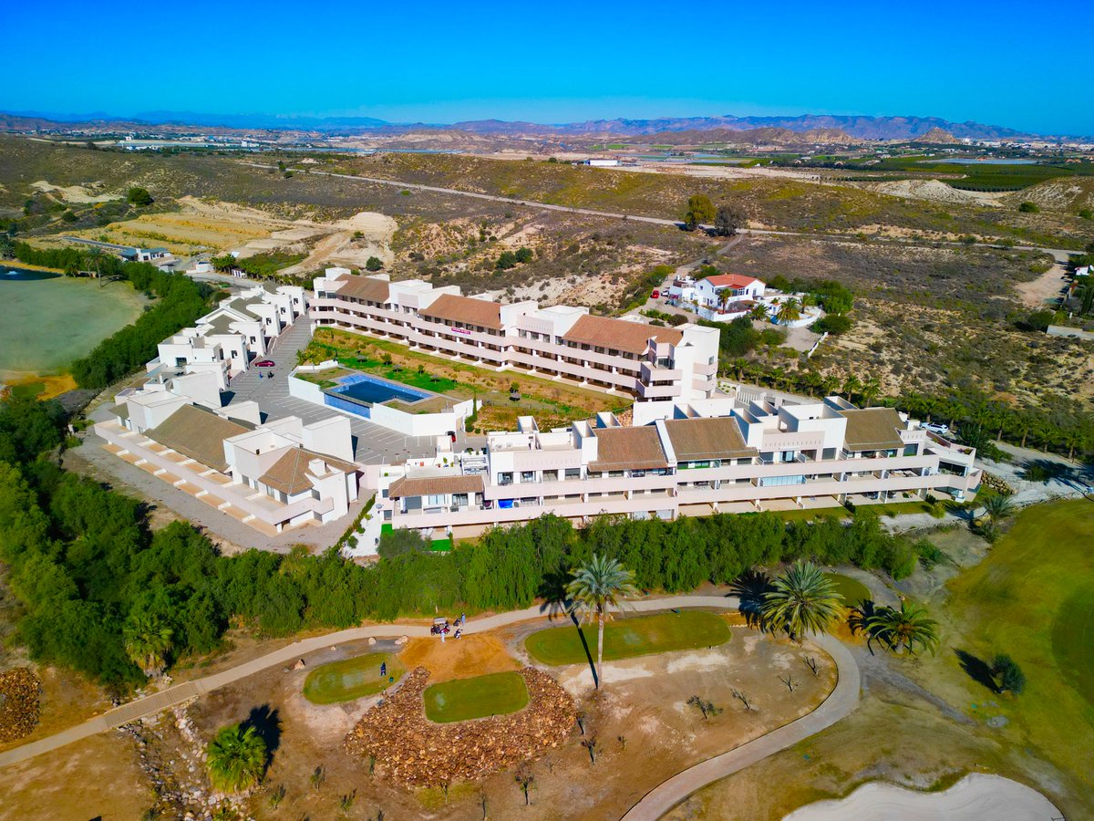 ExpertSpanish's tweet photo. 𝟐 𝐛𝐞𝐝. 𝟐 𝐛𝐚𝐭𝐡. 𝐁𝐮𝐧𝐠𝐚𝐥𝐨𝐰 in the heart of the Valle del Este #golf course #Almeria
81,000€ - REF: 33226
👉 20 sqm terraces, parking space & storage room
https://t.co/zX1tLs1PL2
#spanishpropertyexpert #realestate #propertyforsale #spain #spanishhome #costacalida https://t.co/5mFgBcqaZS