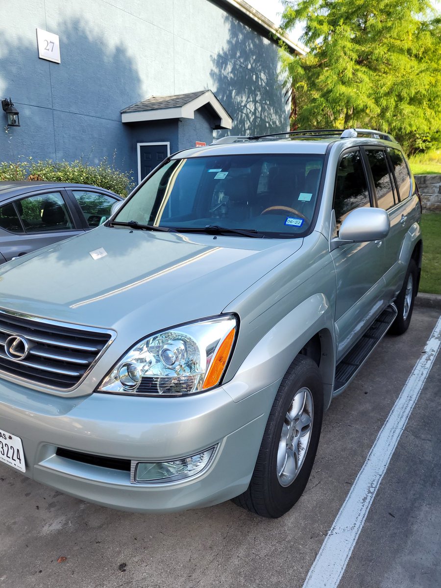 madioviu's tweet photo. @Lexus thank you for building cars to last! My 2005 GX470 turned 300,000 miles today. Its been our family vehicle 18 years..will.post when i get to 400,000 https://t.co/gobUH6M4bm