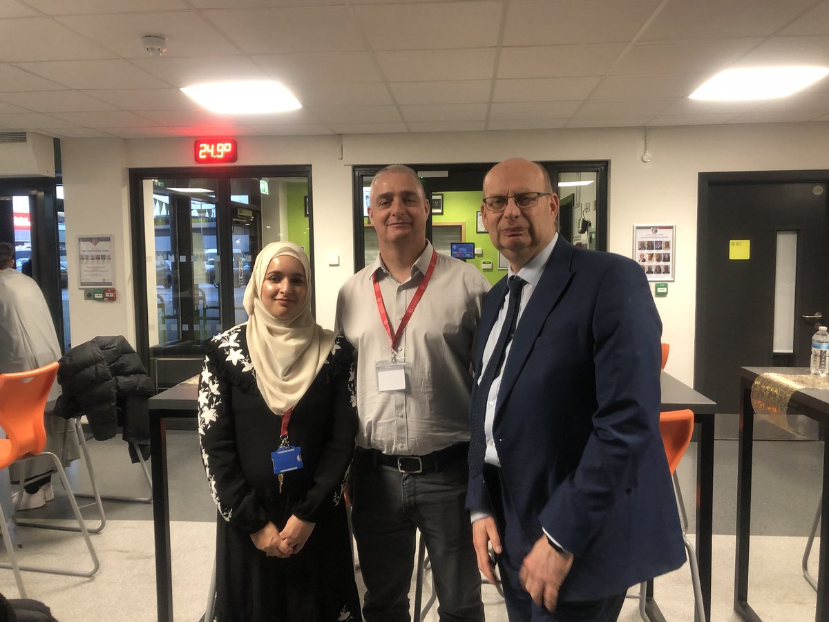 ChilternA's tweet photo. What an amazing Iftar, well done @AsmaBaig296 and the team for putting this wonderful event together. https://t.co/desQFaF7zM