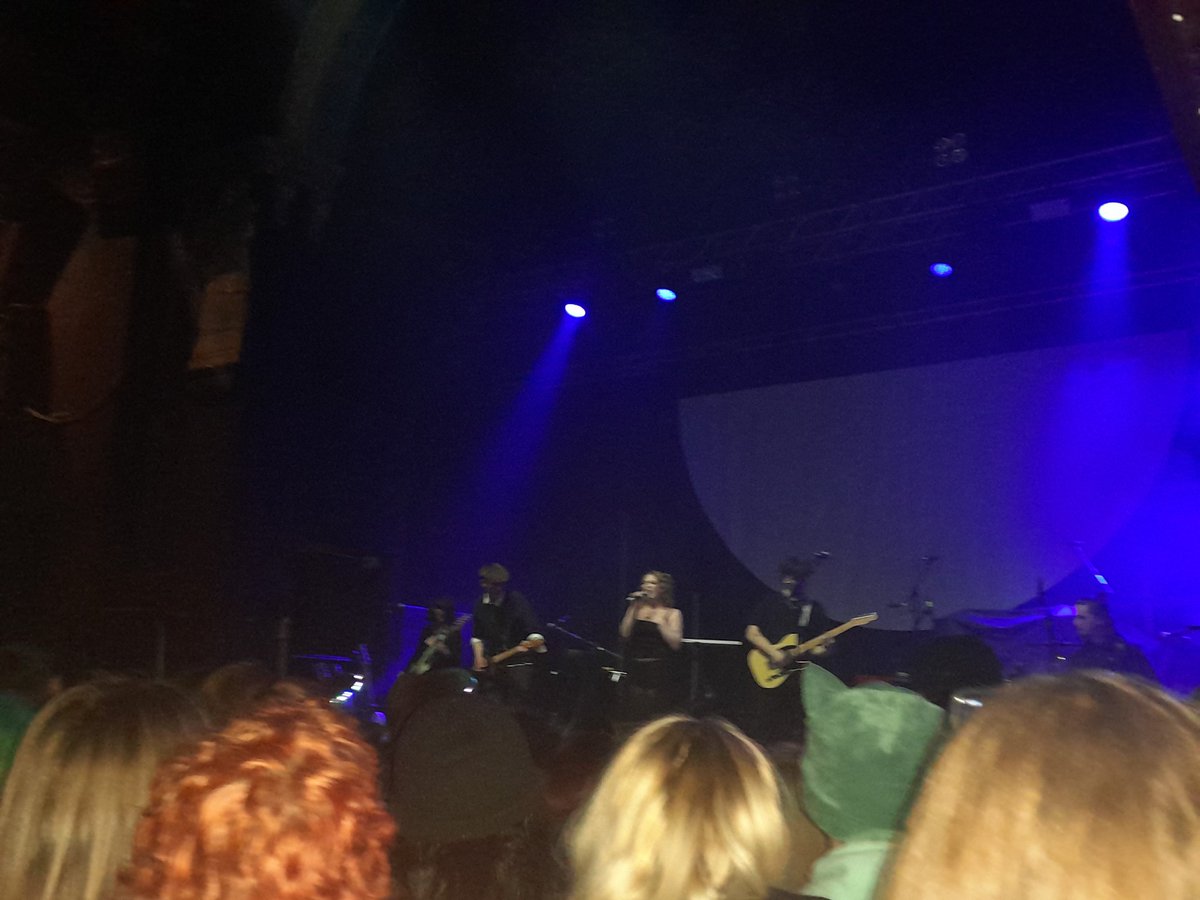 lilyisded7's tweet photo. the decent(ish) photos of alice lily at lovejoy Birmingham yesterday that I took
#inselaffebham #lovejoybirmingham #inselaffetour #alicelily https://t.co/QUkudL99aJ