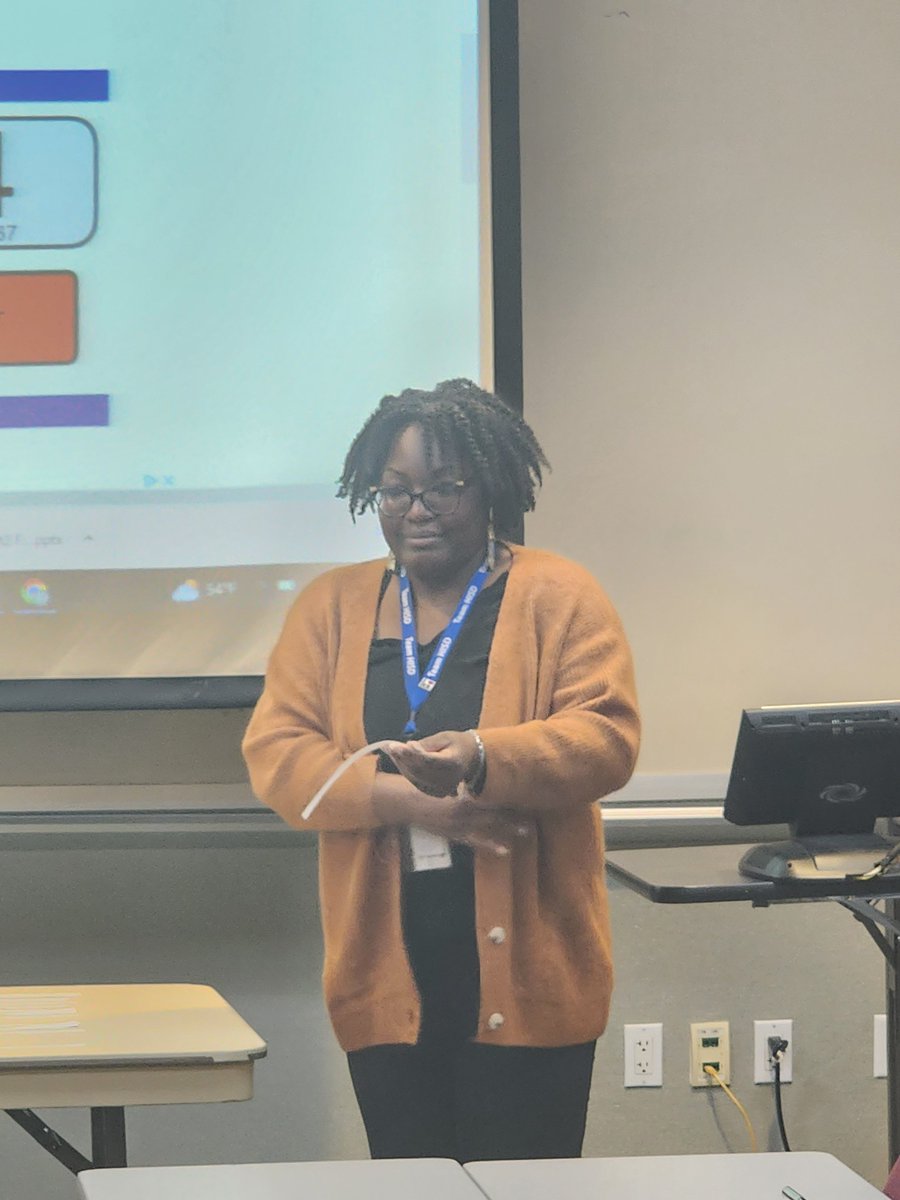 HISD_HRO's tweet image. Part 2 Today we had our 1st learning session for our new Lunch and Learn series at HMW. Participants engaged in practical tips around effective interviewing skills. The goal is to get people ready for their next role in HISD.
#agreatplacetowork #orgdev #empexp #employeerelations