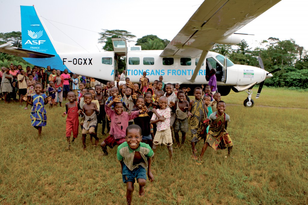 Et les missions avion ne sont qu’une partie des opérations d'<a href="/ONG_ASF/">Aviation Sans Frontières</a>  : accompagnements d’enfants malades, acheminement de colis 📦 médicaux grâce à Air France, et à tous les bénévoles, et bien plus encore. Bravo et merci à tous pour votre générosité !
asf-fr.org/fr