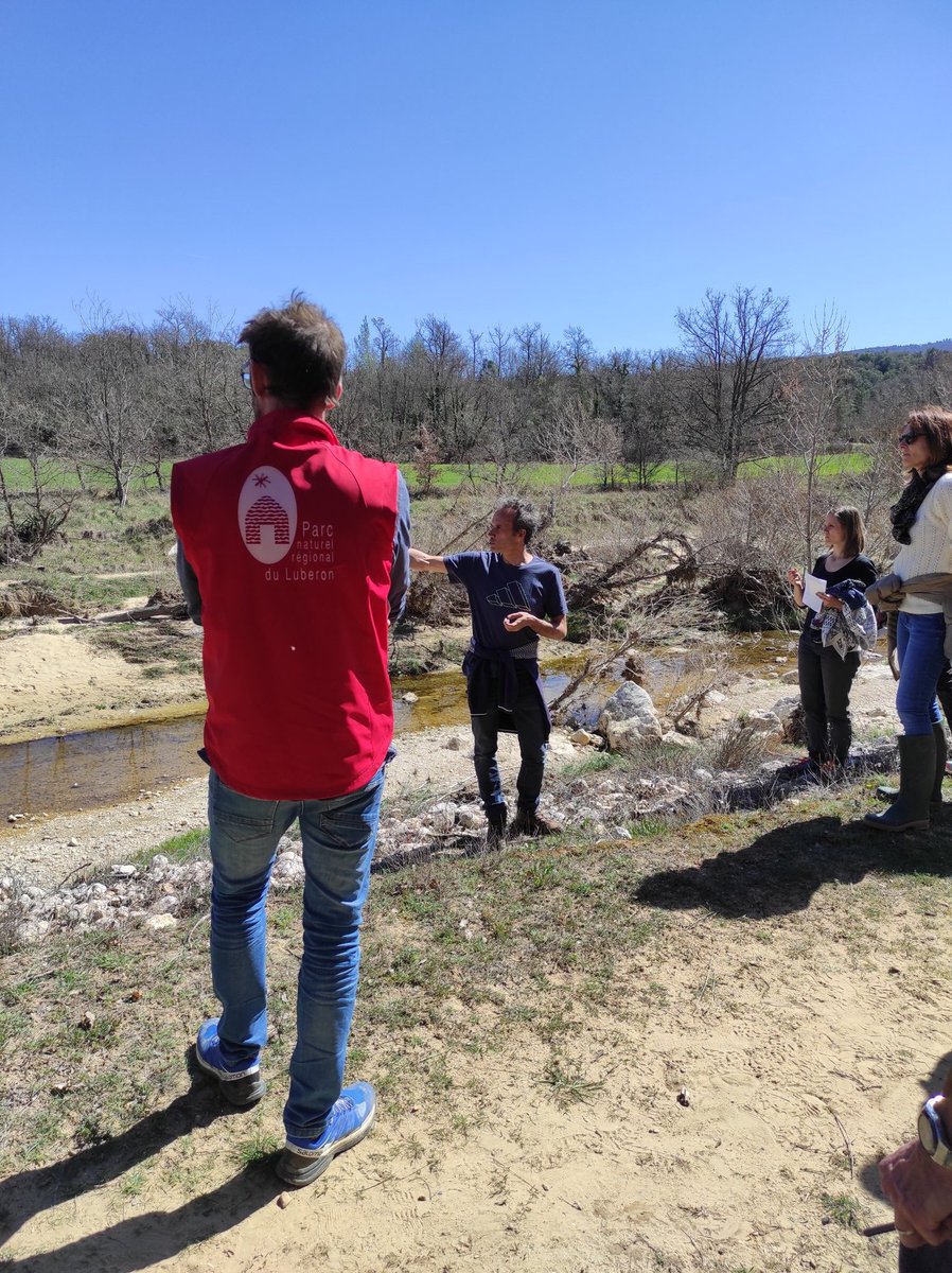 otapt's tweet photo. 1er Atelier Eau et Mobilisation citoyenne du Parc du Luberon... Vous êtes hébergeurs sur le territoire du #paysaptluberon et cela vous intéresse : contactez-nous !
#eau #actioncitoyenne #economisonsleau #parcduluberon #luberon #secheresse #provence #calavon https://t.co/2XzhKqWR6p