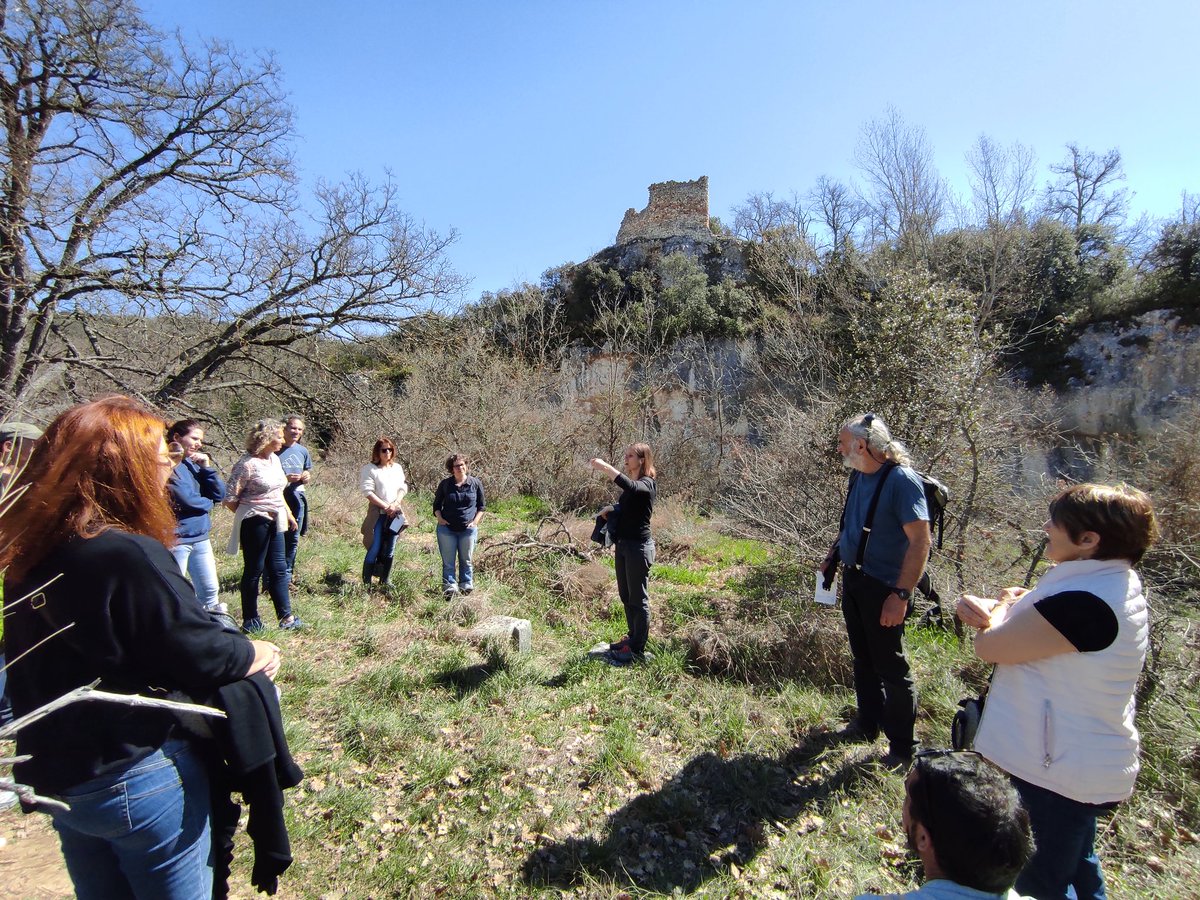 otapt's tweet photo. 1er Atelier Eau et Mobilisation citoyenne du Parc du Luberon... Vous êtes hébergeurs sur le territoire du #paysaptluberon et cela vous intéresse : contactez-nous !
#eau #actioncitoyenne #economisonsleau #parcduluberon #luberon #secheresse #provence #calavon https://t.co/2XzhKqWR6p