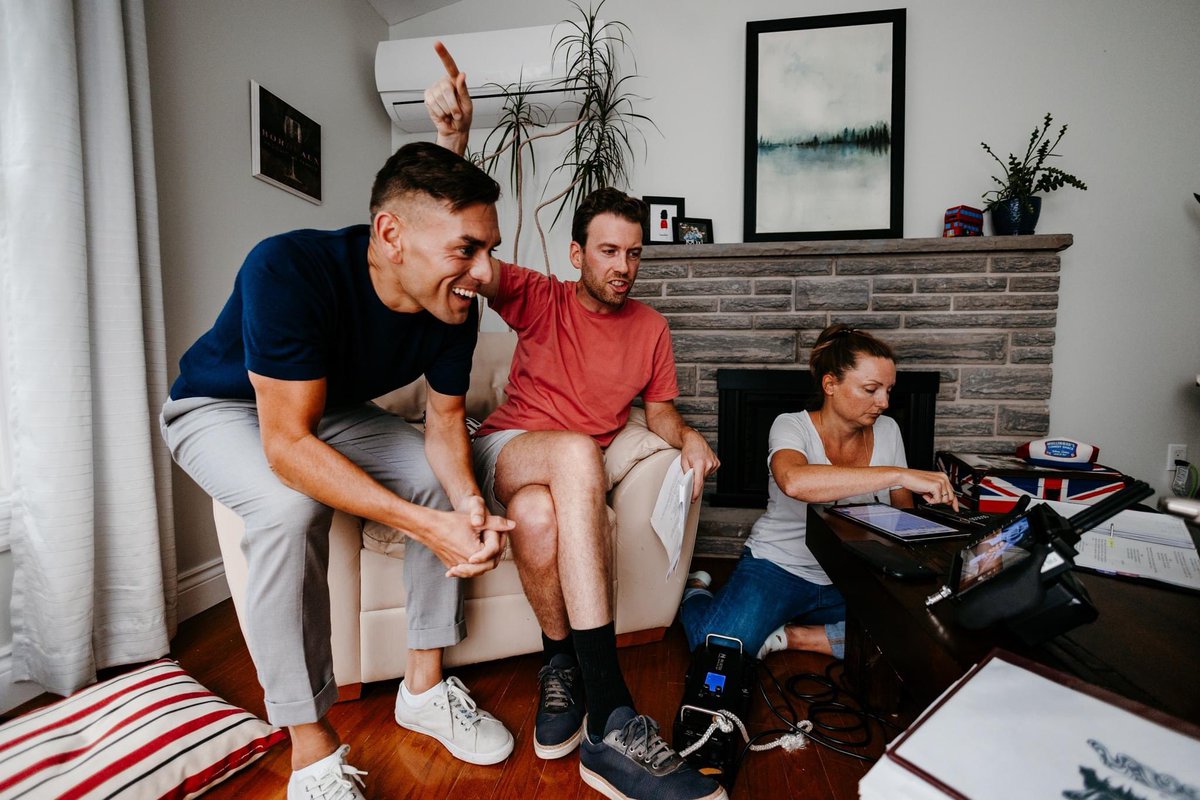 jamesmullinger's tweet photo. It can also, more often than not, be a tremendous and ridiculous amount of fun! On the set and behind the scenes of Brit Out Of Water, streaming now across Canada on @fibetv1.
Photographs: @MathieuSavidant #britoutofwater #canadiancomedy #sitcom #newbrunswickcomedy https://t.co/T0rsvkFHGJ