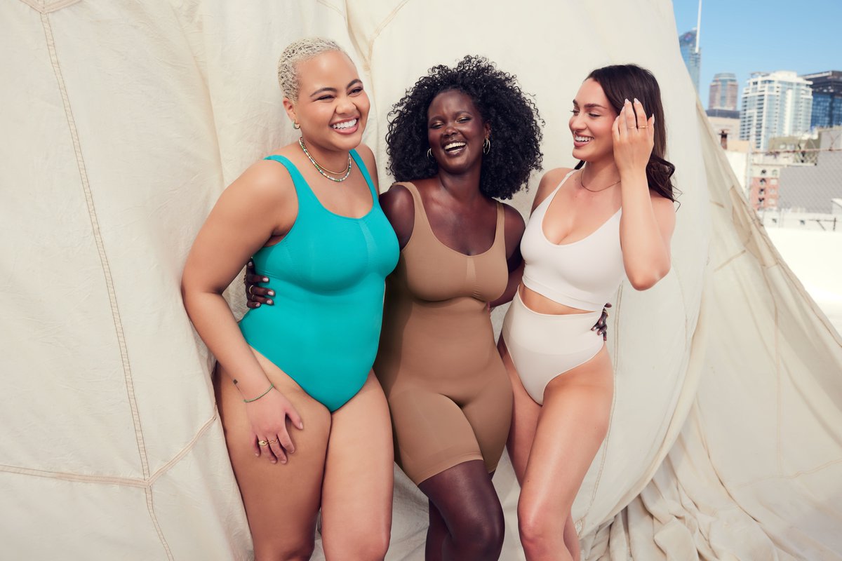 Yitty's tweet photo. Spring is shaping ⬆️. Our bestselling collection is BACK for a spring refresh in two hot new shades:
🦋 PeaCOCK
🕊️ On My Ivories
Which color are you adding to cart? 🛒
#SHOPIT ➡️ https://t.co/kkKyIlNXRT https://t.co/i872S8K178