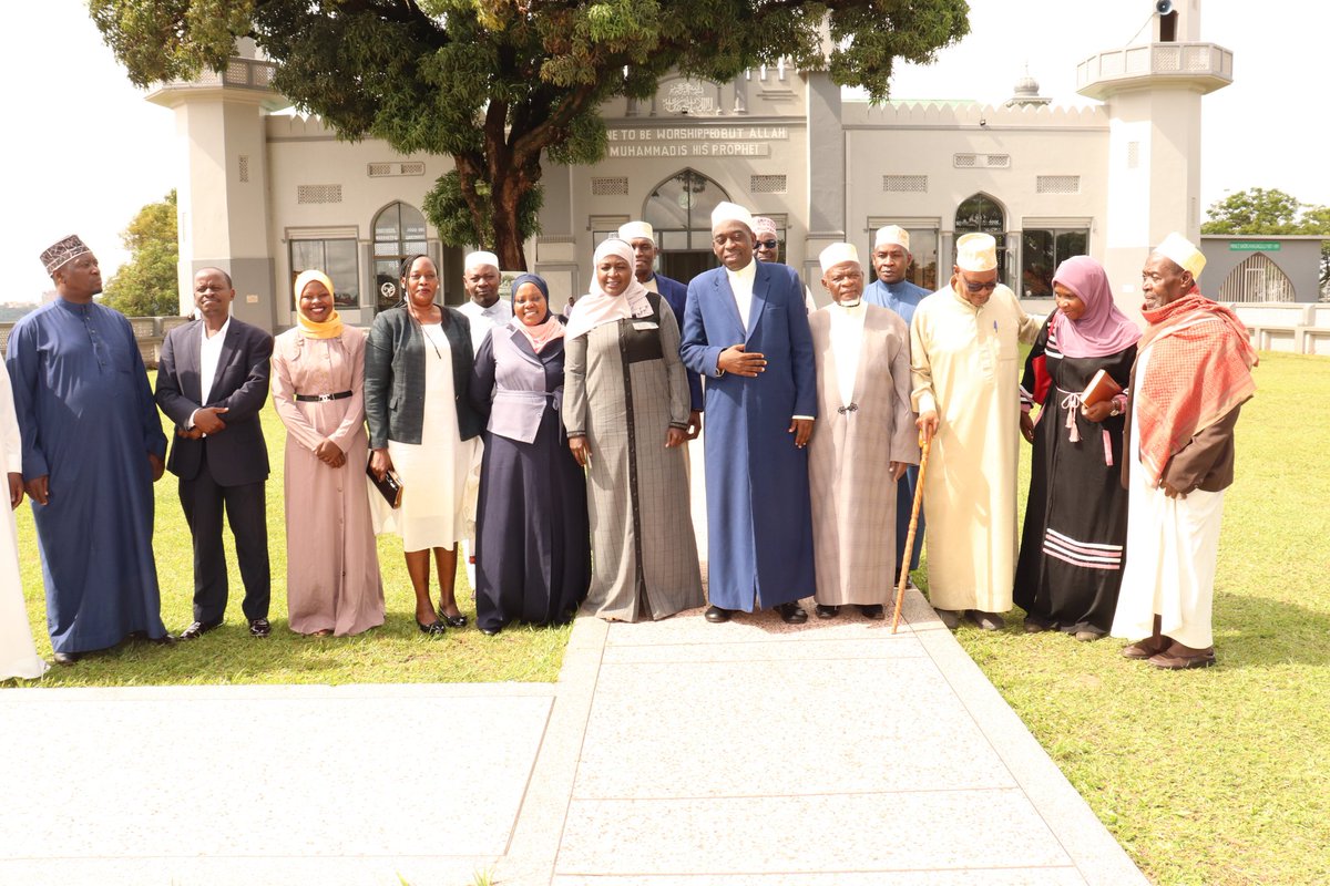 Uzeiye Hadijah tweet media