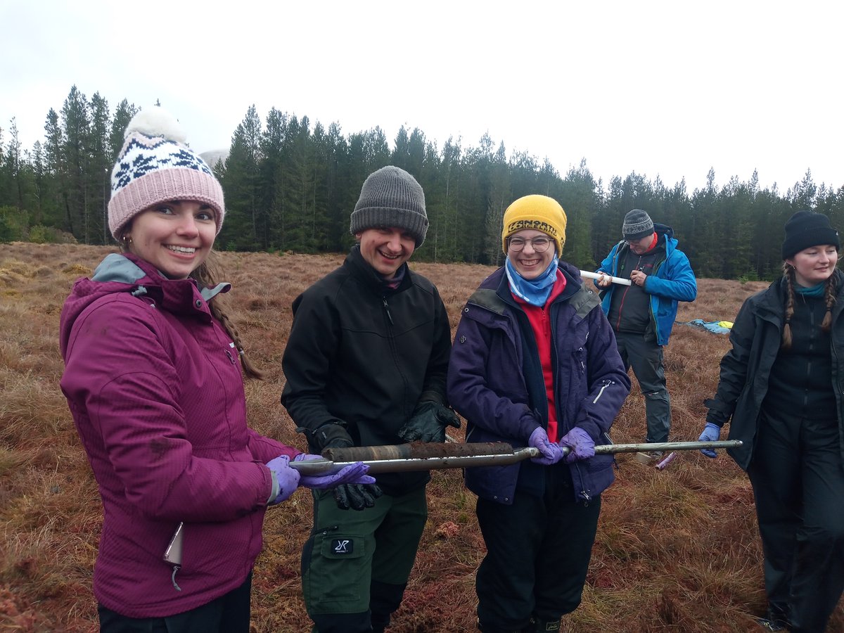 <a href="/IanPMatthews/">Ian Matthews</a> Thrilled to join the <a href="/RHULGeography/">RHULGeography</a> MSc Quaternary Science field trip for the first time in (*cough) 16 years!
<a href="/AdepalmerA/">Adrian Palmer</a> and <a href="/IanPMatthews/">Ian Matthews</a> in their element!
Ably assisted by <a href="/AnnaBeckett98/">Anna Beckett</a>, 😊🧑‍🏫🧑‍💼👩‍🔬📏
⁩
