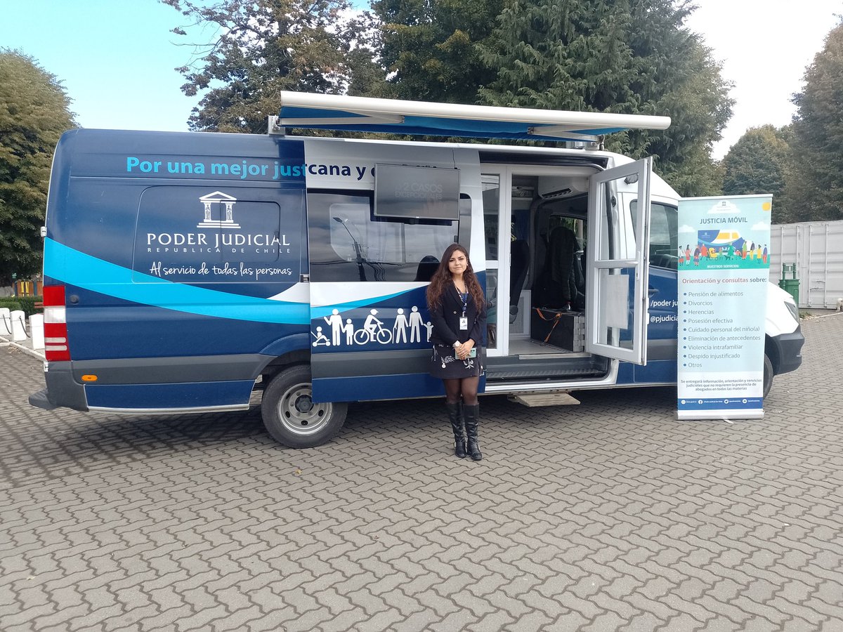 En estos momentos el <a href="/PJudicialChile/">Poder Judicial Chile</a> se encuentra en su modalidad movil en nuestra Plaza de Armas para atender a nuestras vecinas y vecinos de manera gratuita hasta las 17:30 horas.
