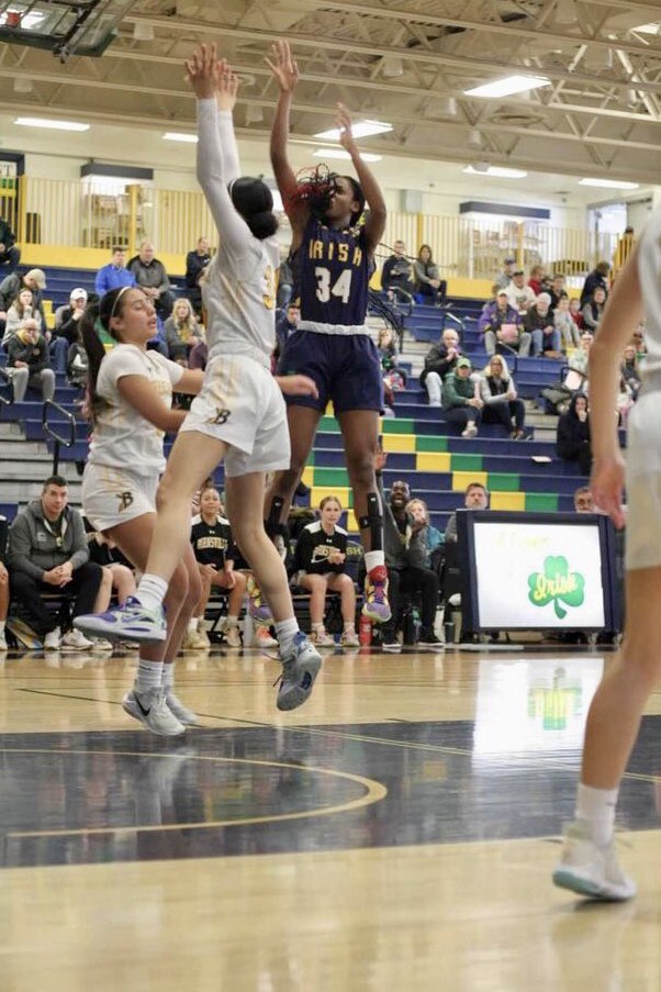 pearlatekofolly's tweet photo. Due to the unfortunate closing of Iowa Wesleyan University next year, I am no longer committed and my recruitment is now 100% open.  

@LadyIrishHoops 
@Legacy_HoopsAAU https://t.co/6uF3Frq7E9