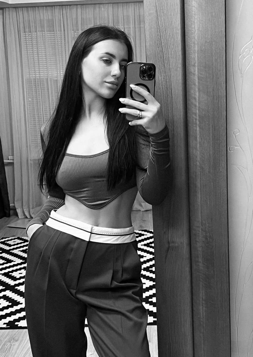 Yuliia ArtiArt tweet media