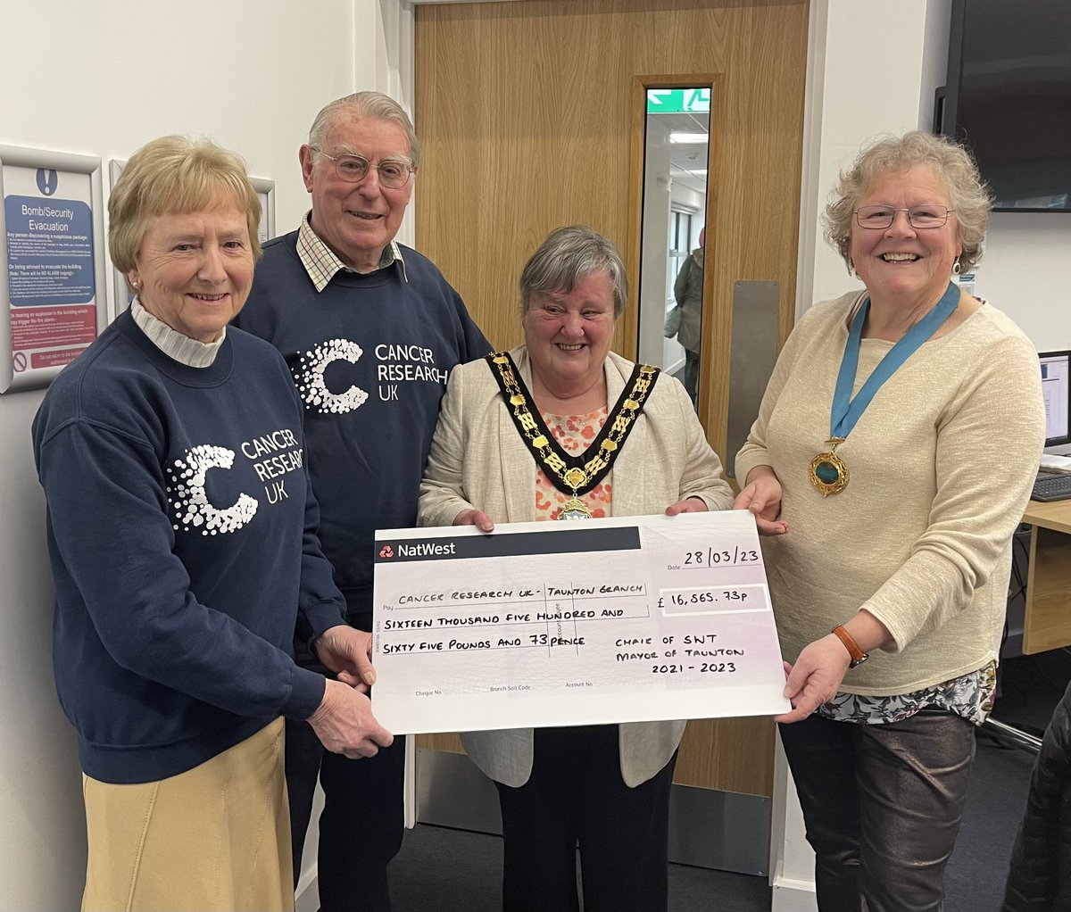 The Chair of <a href="/SWTCouncil/">Somerset West and Taunton</a>, Councillor Hazel Prior-Sankey and the Mayor of Taunton, Councillor Sue Lees were delighted to present a cheque to their chosen charity for 2021-2023, <a href="/CR_UK/">Cancer Research UK</a> Taunton Branch, during this evenings final meeting of Full Council. 🤩👏🏻<a href="/Taunton_TC/">Taunton Town Council</a>