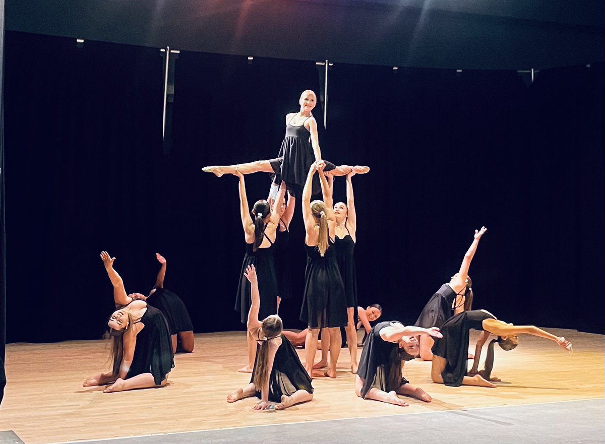 Bearsden Dance tweet media