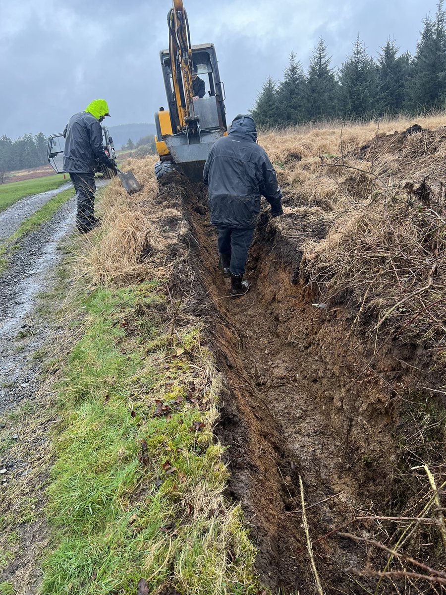 JamesMatthewman's tweet photo. Updated Rainfall. Totalling 720mm since January and still falling, quite heavy as well at the minute. Going to be way behind with the season as the temps are still cold and the course is over field capacity ๐๐ญ. What can you do but laugh ๐คช. #spring #whatspring @MaestegGreens https://t.co/tM7sLhJIK0