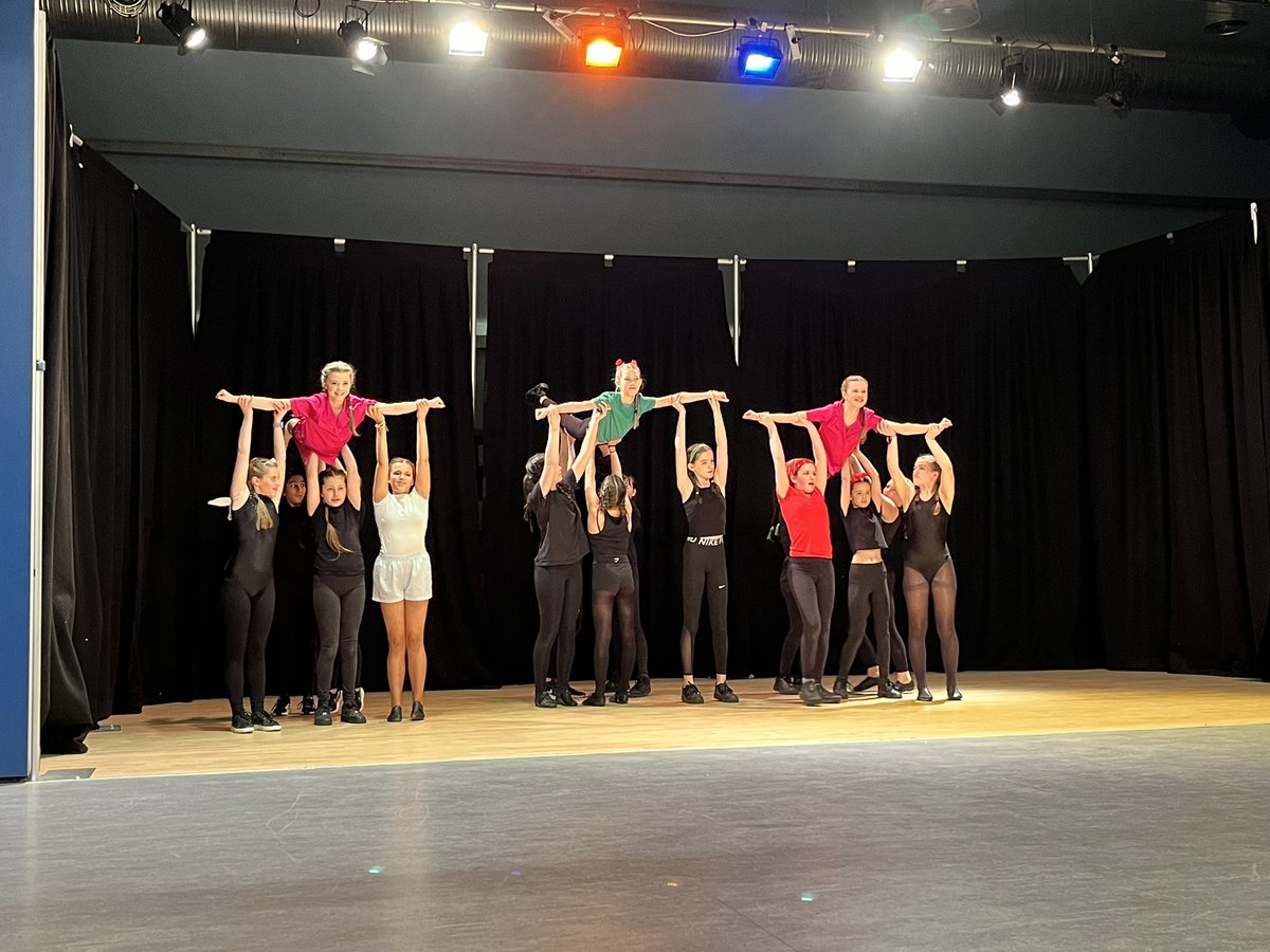 Bearsden Dance tweet media