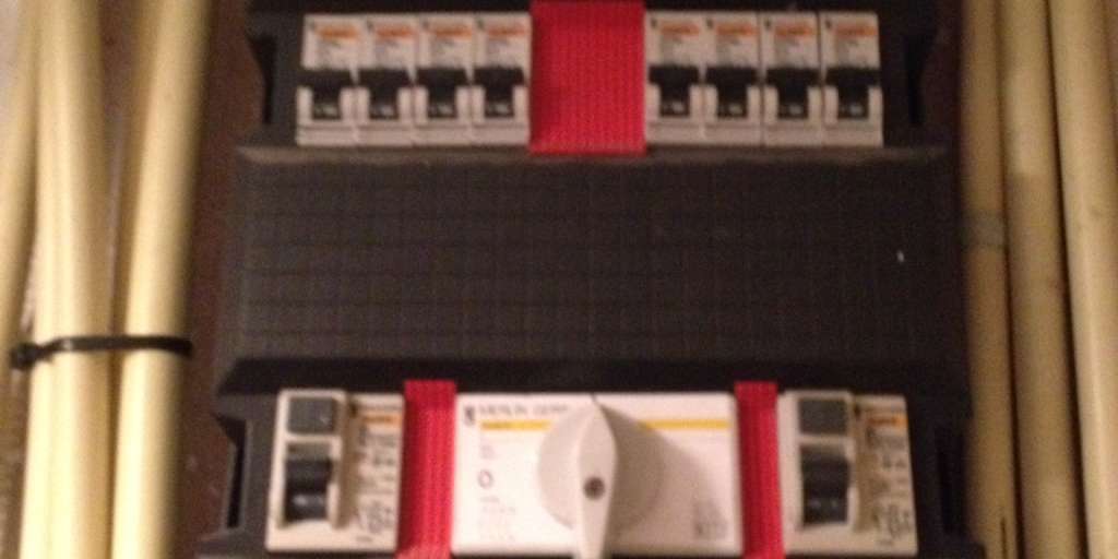 Elektra: Uitbreiding groepenkast tbv inductie in Haarlem klusaanbieden.nl/klus/136694de-… #elektra