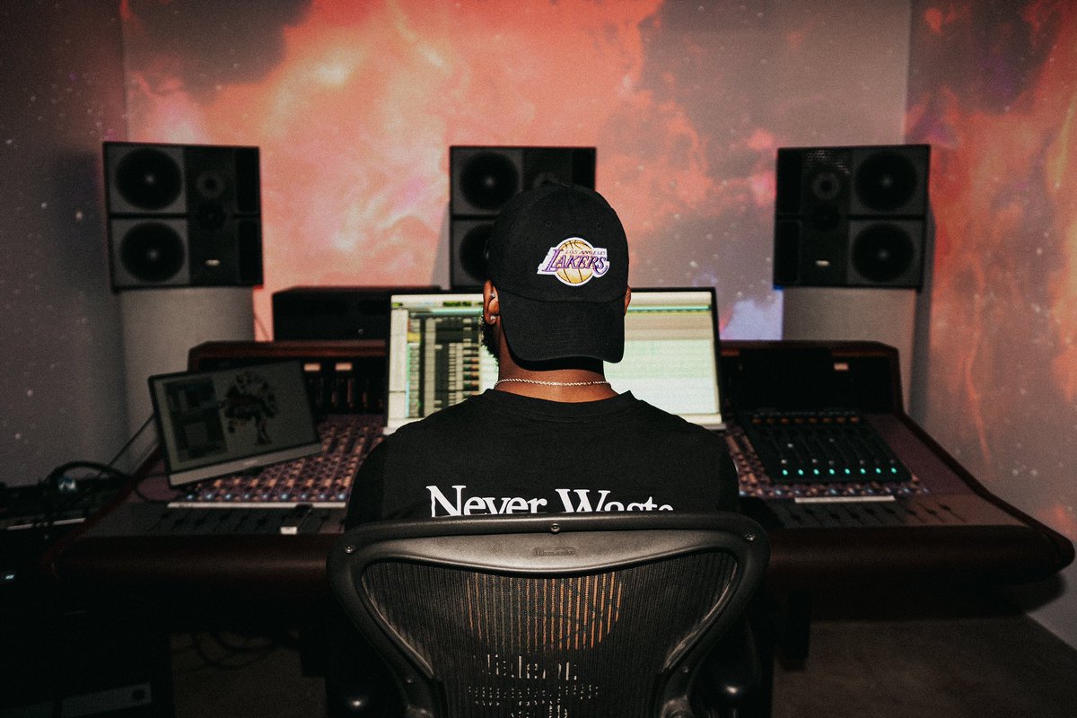 do u have yo passport? tweet media