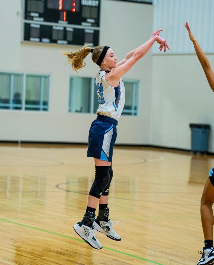 MrsD_BHMSD's tweet photo. How is it that there is just 2 more months left of the AAU season 😩 https://t.co/xnDfVkAavq