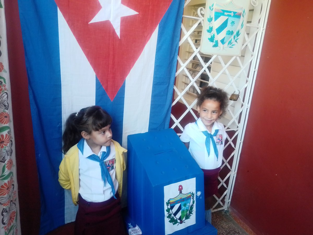 NilkaDrake's tweet photo. Nos sobran razones para festejar los resultados alcanzados  en las Elecciones Nacionales  86.42 %  el  pueblo Moronero dijo presente en las elecciones de los Diputados al Parlamento 
una muestra evidente de la reafirmación Revolucionaria   #Morón @JorgeLuisPerd20 https://t.co/bOtRmuvpER