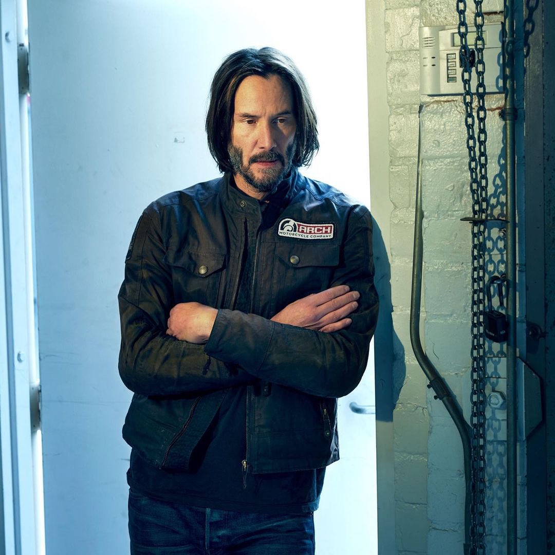 johnwicksgf's tweet photo. ON MY KNEES https://t.co/hGfy1Li5wK