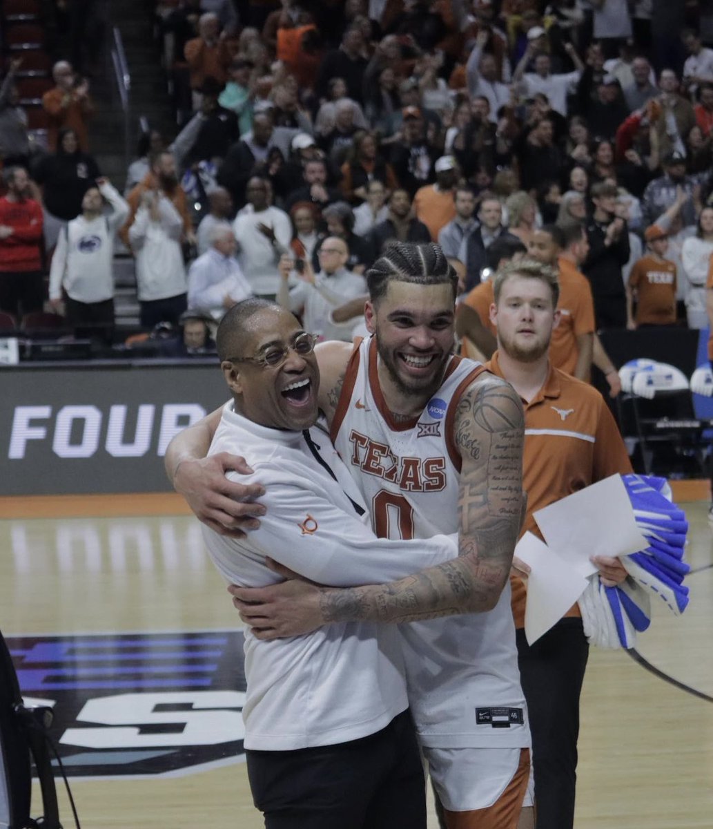 timmybuckets35's tweet image. right onnn💚💰