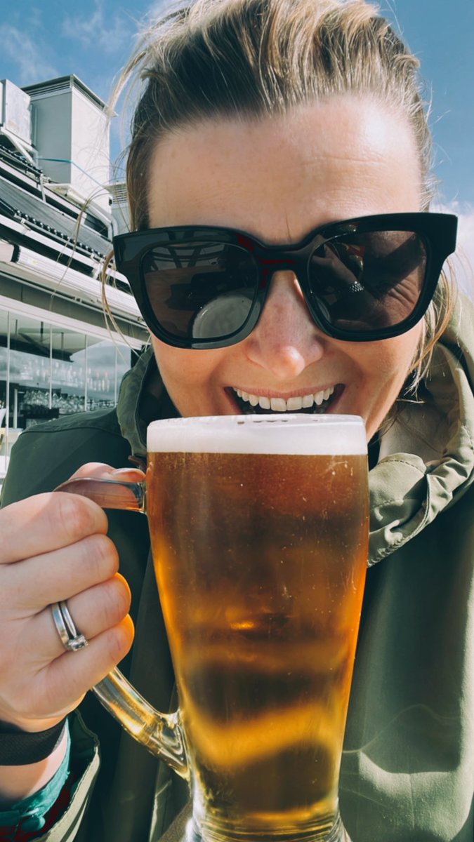 Amy Nettleton tweet media